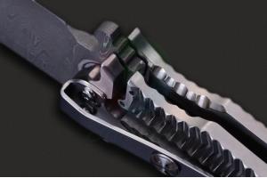 美国手工大师DDR Darrel Ralph达雷尔·拉尔夫AXD5.5几何头大马士革钢快开战术折叠刀