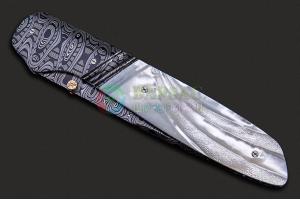 美国ABS刀匠协会手工刀匠大师罗恩·牛顿 旭光魅影 大马士革钢白贝母柄绅士高端折叠刀