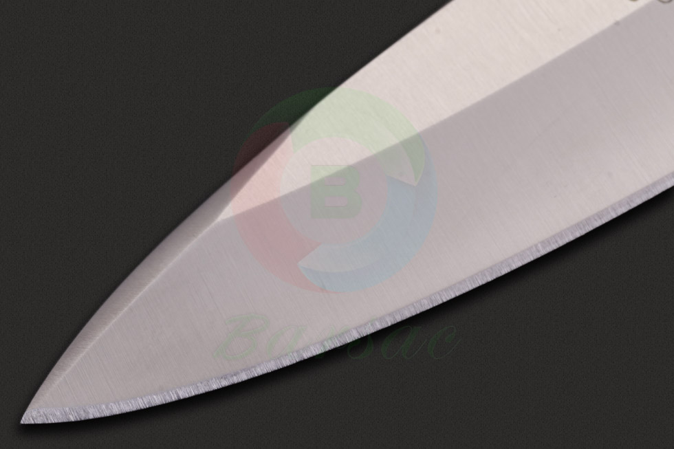 库德曼的这款战术直刀采用优质级钼钒钢为刃材，辅以先进的热处理工艺，保证刀钢具备最强硬、耐用之特性
