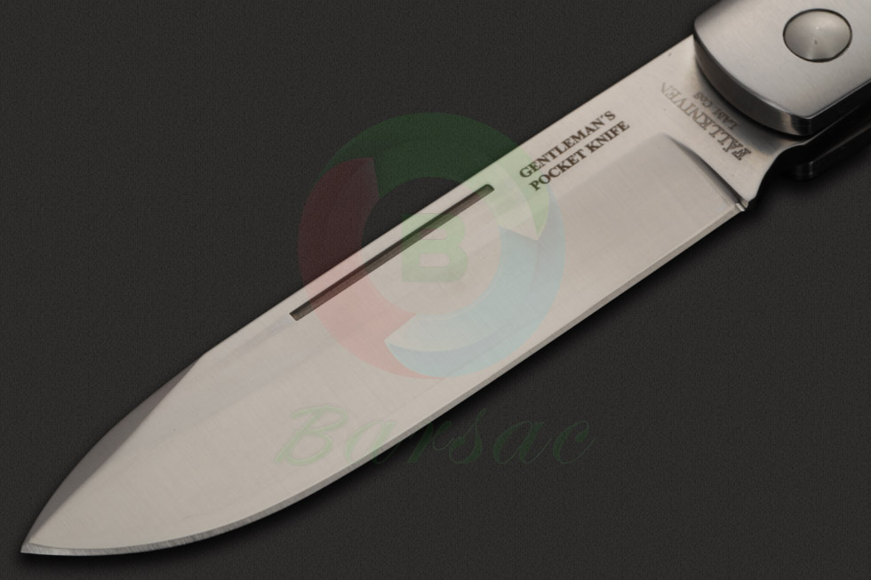 Fallkniven是瑞士在国际刀具行业中的代表品牌，它代表着北欧刀具优秀的血统和高端的品质