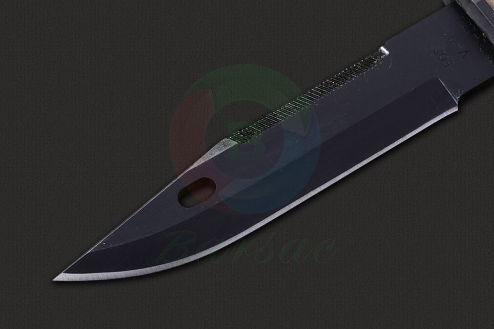 ONTARIO安大略M11 EOD是专为美国LuJun设计生产的一款战术直刀，拥有强悍的刀身构造、精致地细节处理和黑色哑光刃面，以及多用途的刀型设计，功能更加强大和实用，是JunMi爱好者不可错失的一款经典战术刀