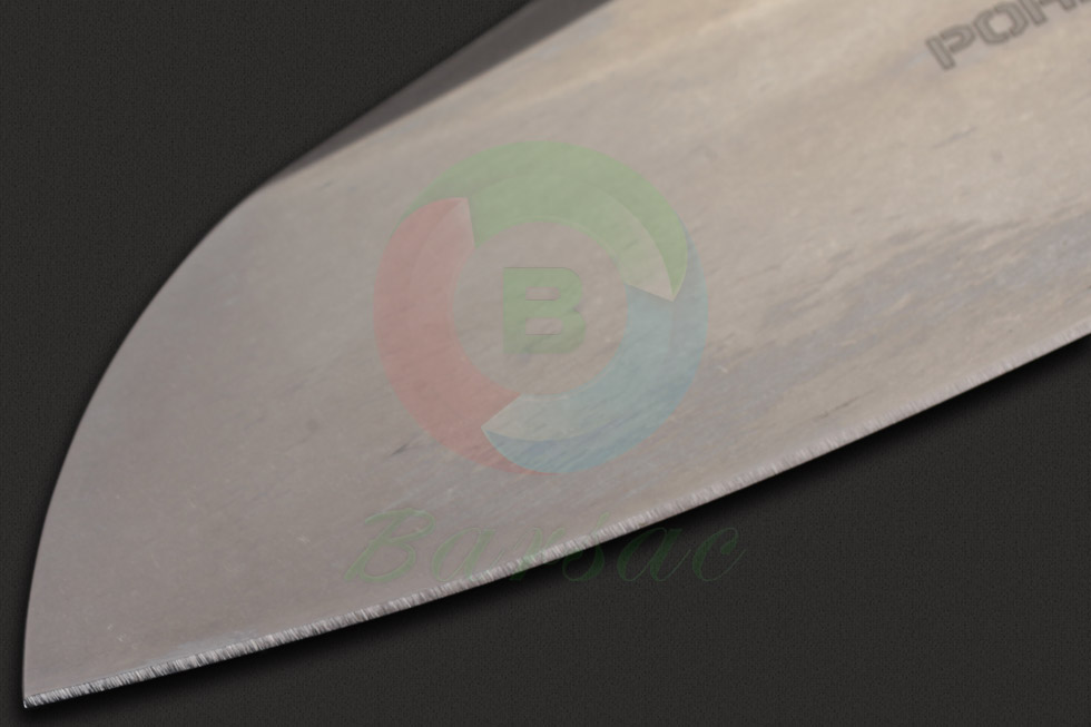 Pohlforce德国波尔选择意大利的Lion Steel钢狮刀具作为合作伙伴。位于Maniago的钢狮与其他刀具公司不同，采用电脑数控加工设备制造刀具