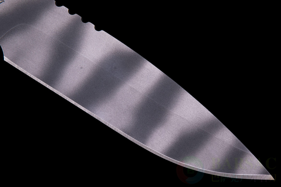 挺进者（Strider）作为美国专业的战术刀具生产商，致力于设计和制造最高品质、适应各种作战环境的格斗刀具，秉承严谨的制刀工艺，受到军警执法界的肯定和热捧